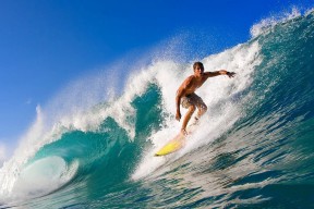 重要助攻引爆全场！，詹姆斯意外战胜TES引发球迷热议爱游戏体育