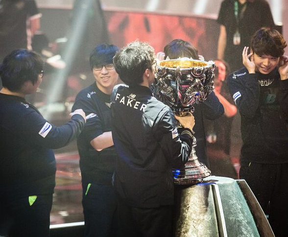 faker冠军是哪几年 faker冠军是哪几年